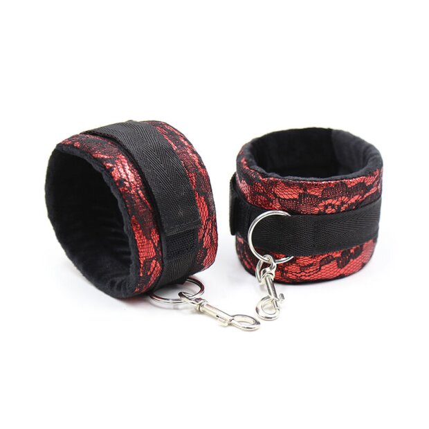 OHMAMA wrist cuffs with velvet and lace