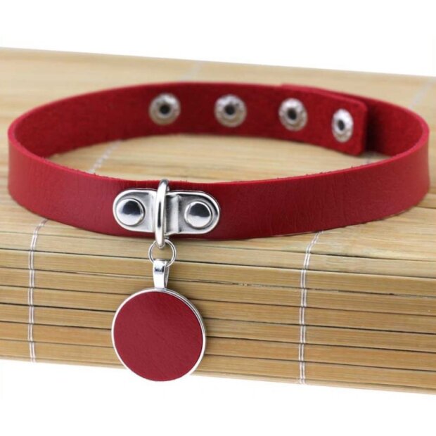 Joy Jewels Round Moon Necklace Red