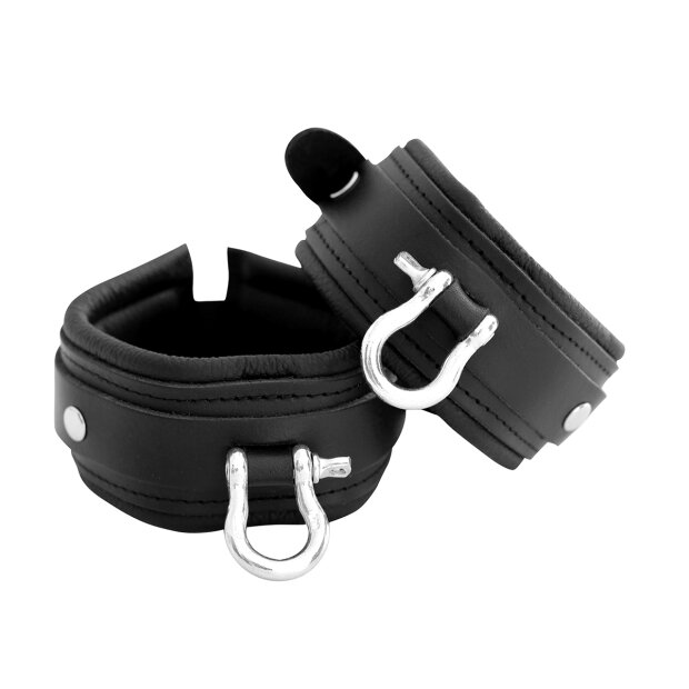 Kiotos Leather Ankle cuffs with Metal Shackle