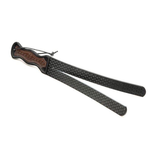 XR Brands Scottish whip black