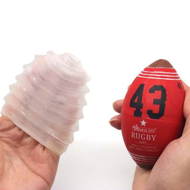 SuckMeToys Masturbator in Form eines Rugbyballs mit Struktur