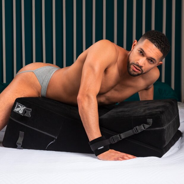 Liberator wedge and ramp combination black